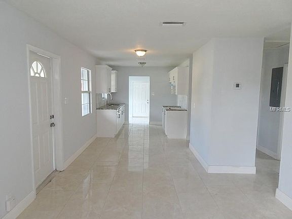5th image of 4802 S 88th St