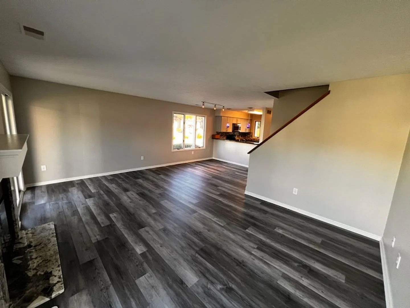 3 Bedroom 2 1/2 Bath Condo for rent — Photo 3