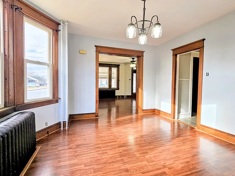 324 S Broad St — Photo 8