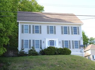 22 Monroe St, Amesbury, MA 01913