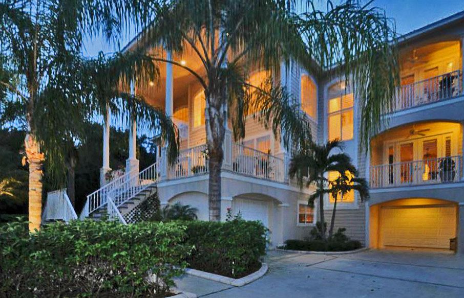 1st image of 1303 N Bayshore Dr