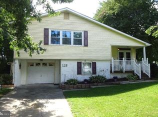 128 Diane Ave, Riverside, NJ 08075