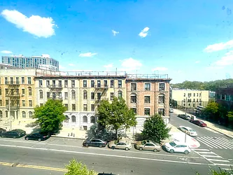 Rented by R New York