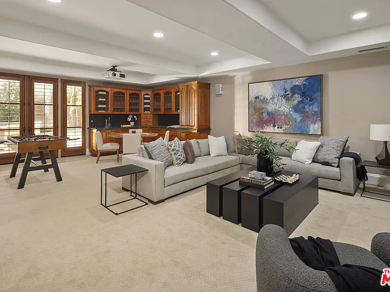 587 Entrada Dr — Photo 25