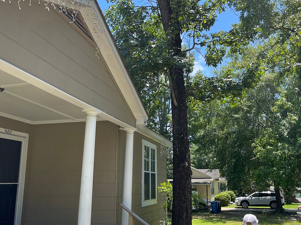 2nd image of 307 N 18th Ave