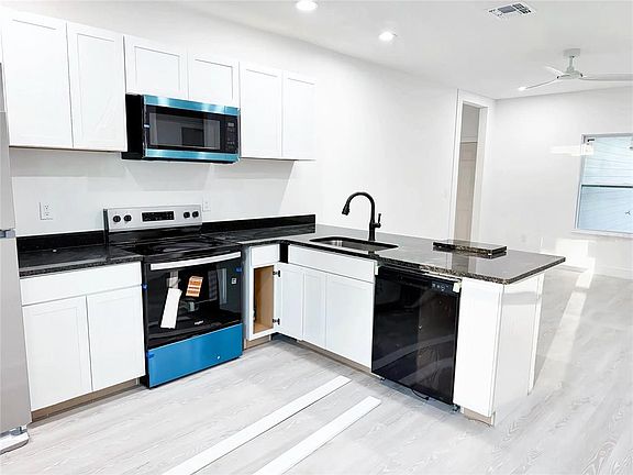 3rd image of 103 Long Rd