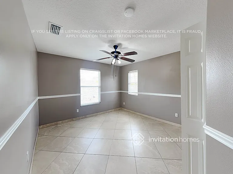 9761 Oak Crest Rd — Photo 15