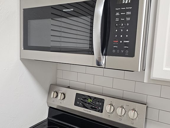 2nd image of 3003 E 4th Ave #5