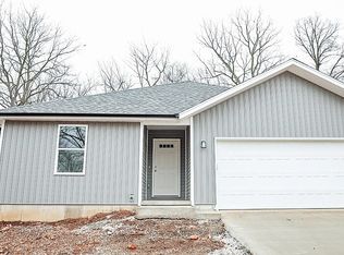 1044 S Overhill Ave, Springfield, MO 65802