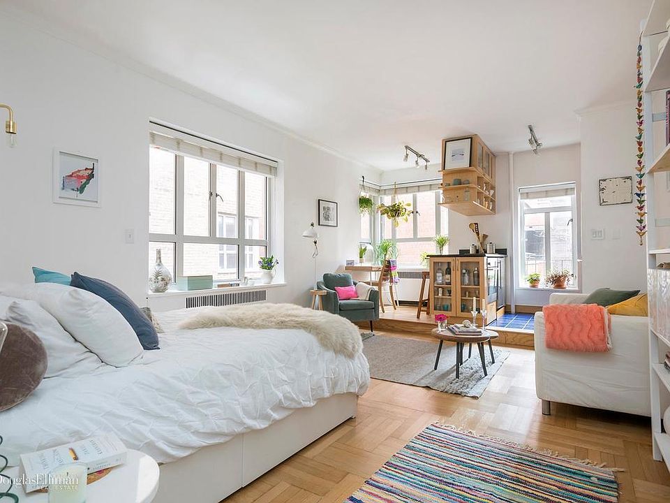 1st image of 165 W 20th St APT 3A