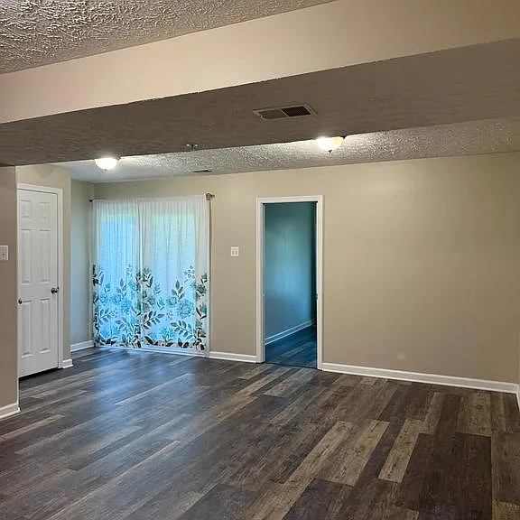 1064 Jeanett Way — Photo 37