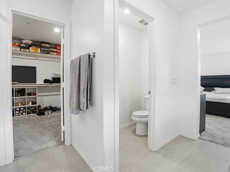 556 Enzo St — Photo 29