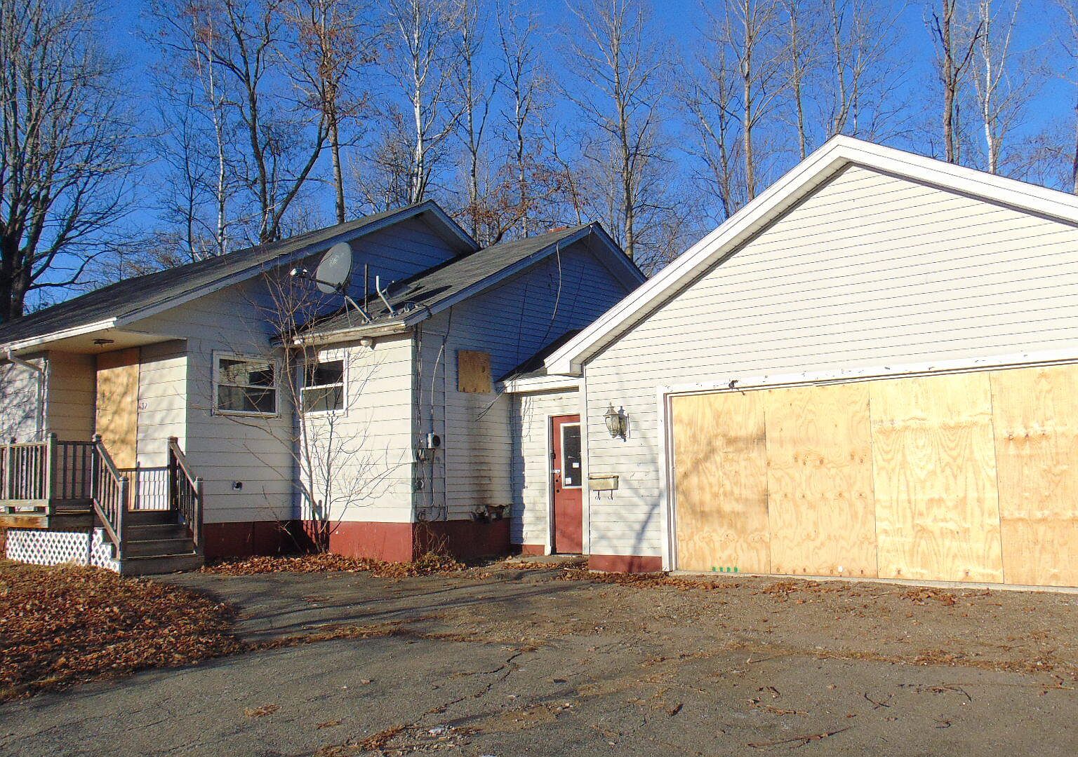 43 Massachusetts Avenue, Millinocket, ME 04462 Zillow