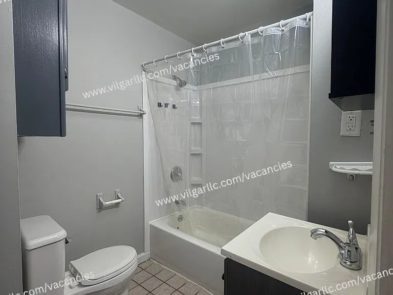 708 Perry St — Photo 10