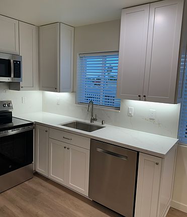 3rd image of 3743 Merrimac Ave #2