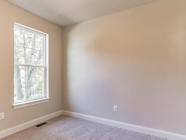8916 Erie Ave — Photo 27