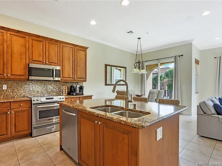 203 Ocean Bay Dr — Photo 10