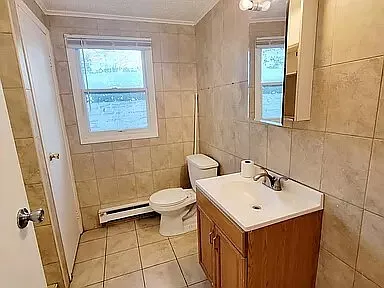 183 Oakwood Ave — Photo 3