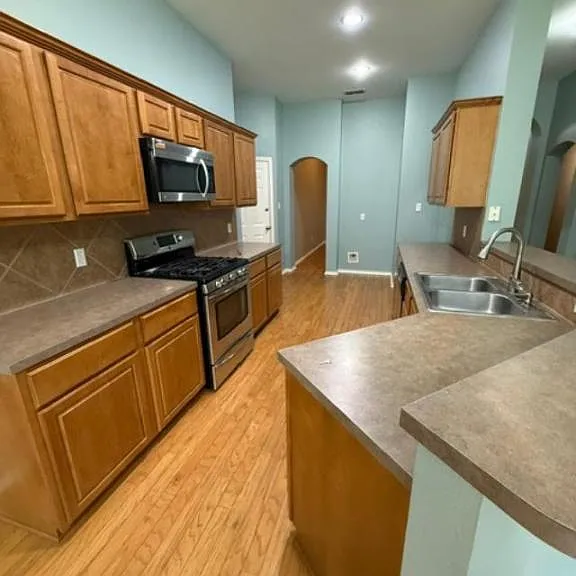 625 Winding Brook Ln — Photo 6