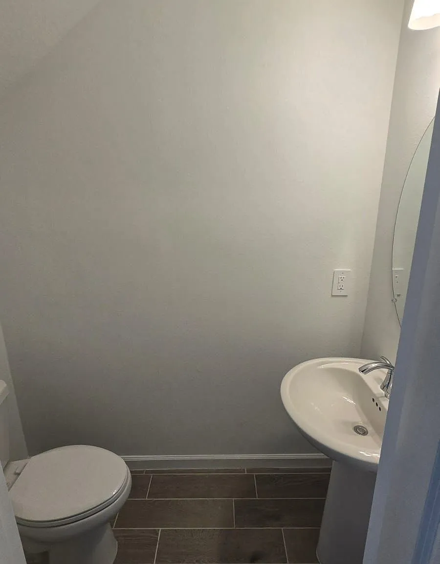 3 bed, 2.5 bath, 1707 sqft, $1,900 — Photo 3