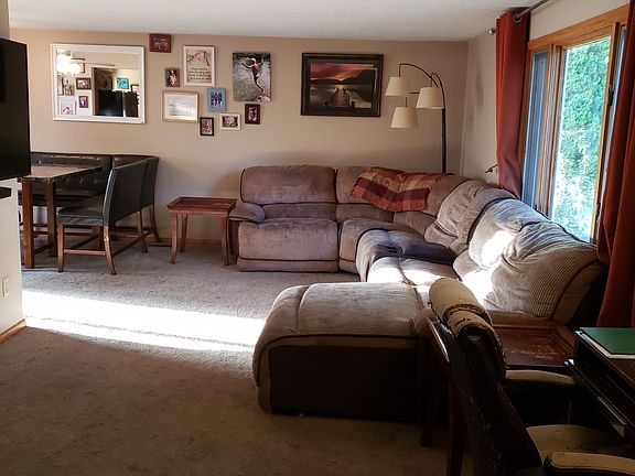 2nd image of 315 Portland Dr