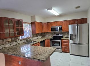 2301 SW 83rd Ave, Hollywood, FL 33025