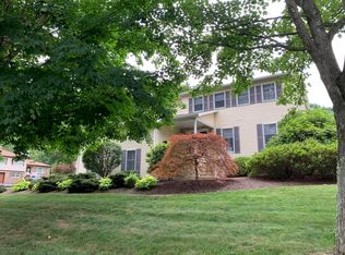 2 Dolores Rd, Wyoming, PA 18644