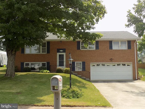 2017 Derry Rd, York, PA 17408