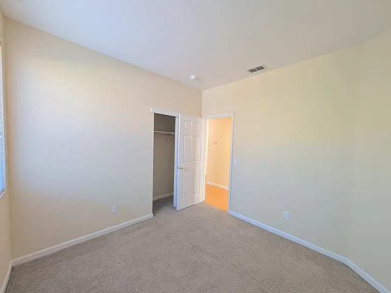 2756 Red Clover Way — Photo 15