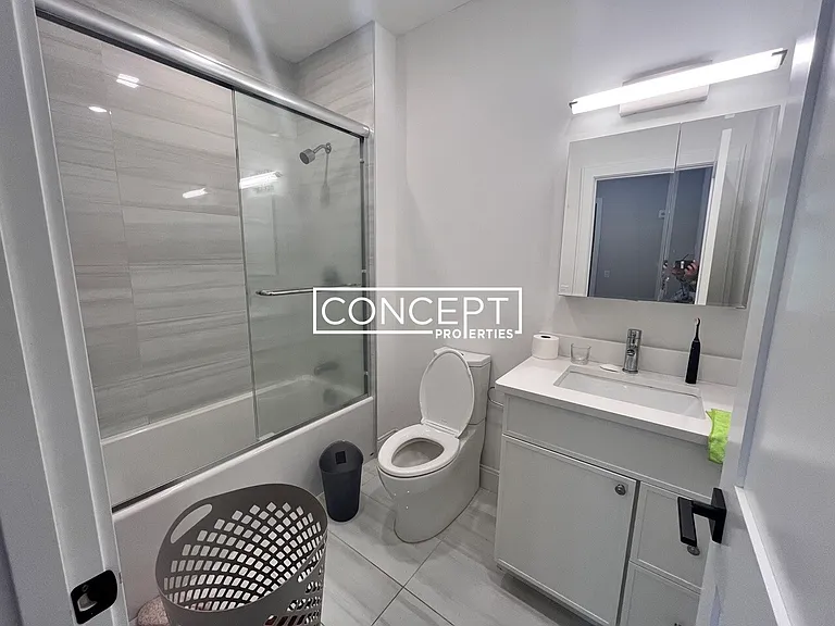 157 Everett St #203 — Photo 4