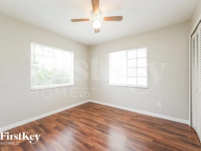 774 Bell Blvd S — Photo 13