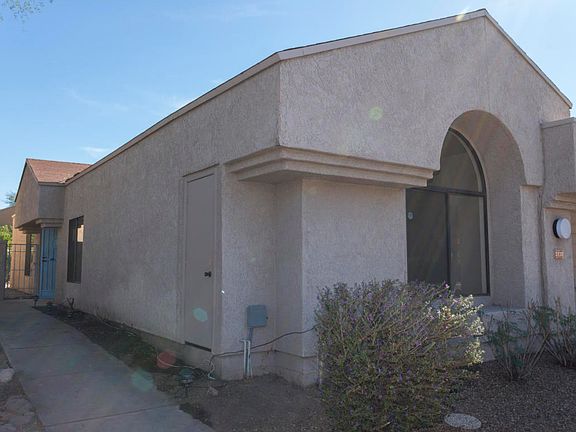 3rd image of 5130 E Woodspring Dr