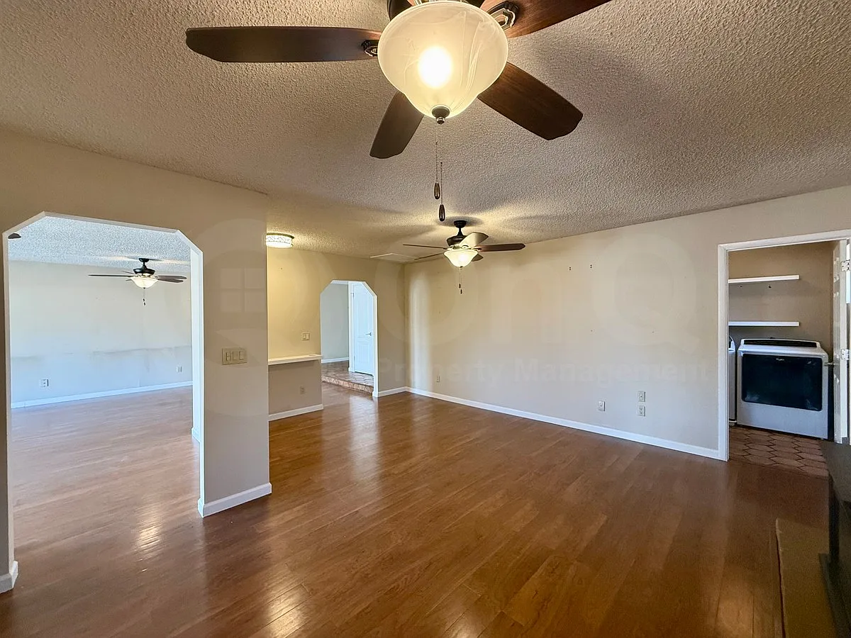 4 bed, 2.0 bath, 1857 sqft, $2,399 — Photo 3