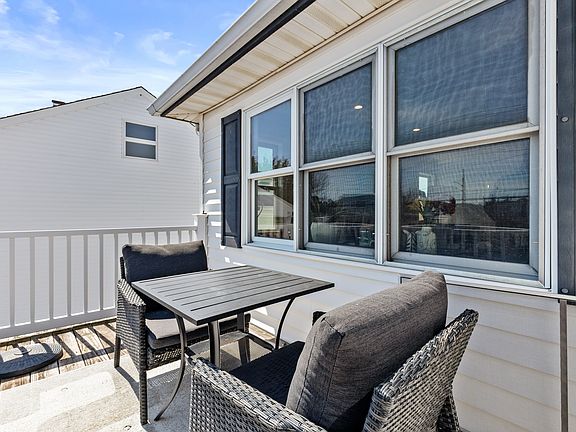 4th image of 175 Roosevelt Blvd Floor 2
