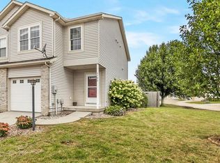 3702 Sandstone Dr, Champaign, IL