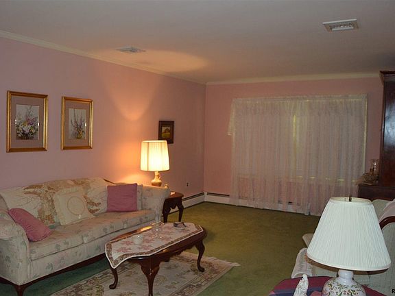 5th image of 25 Brandywine Dr