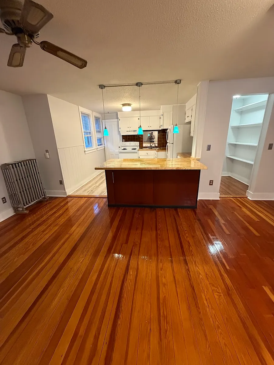 Building Photo - 47 Henry Ave #2L