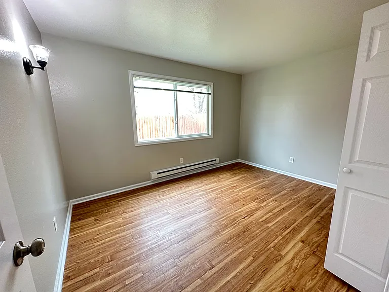 Stone Gate Apartments — Photo 39
