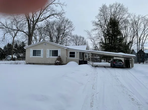 47 Names Rd, Rochester, NY 14623