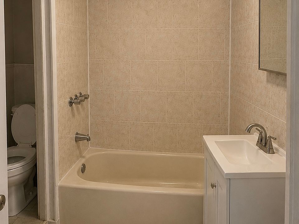 1st image of 28 Murray Ave #2A