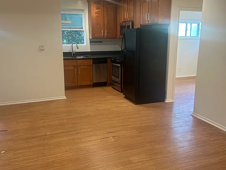 25 Horizon Ave #D — Photo 6