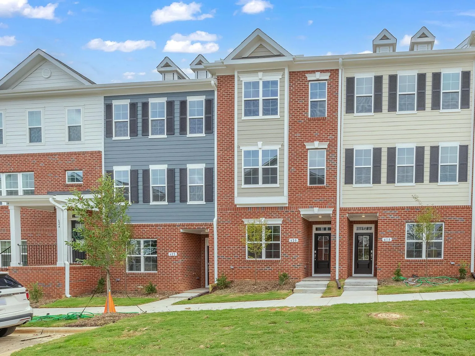 620 Gateway Crossing Ln — Photo 4
