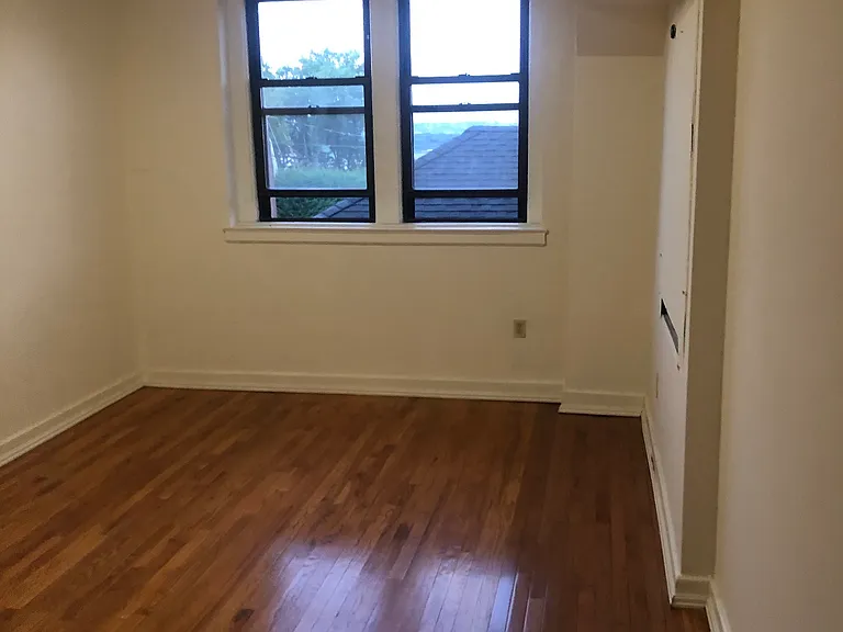 160 Terrace Ave #BB — Photo 4