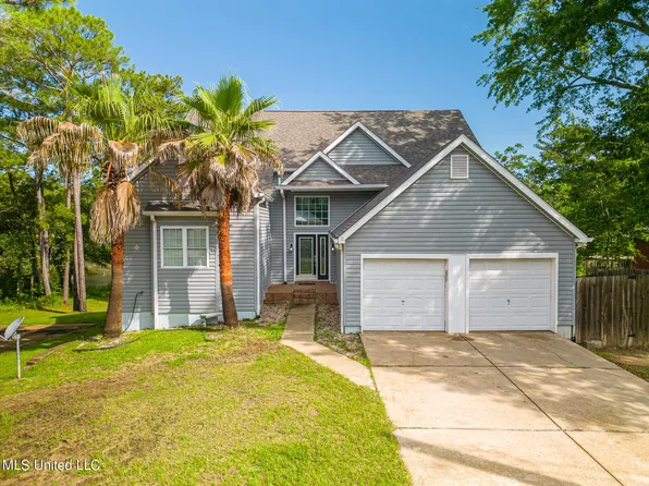 2323 Starfish Rd, Gautier, MS 39553