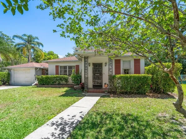 219 Park Cir S, Dunedin, FL 34698