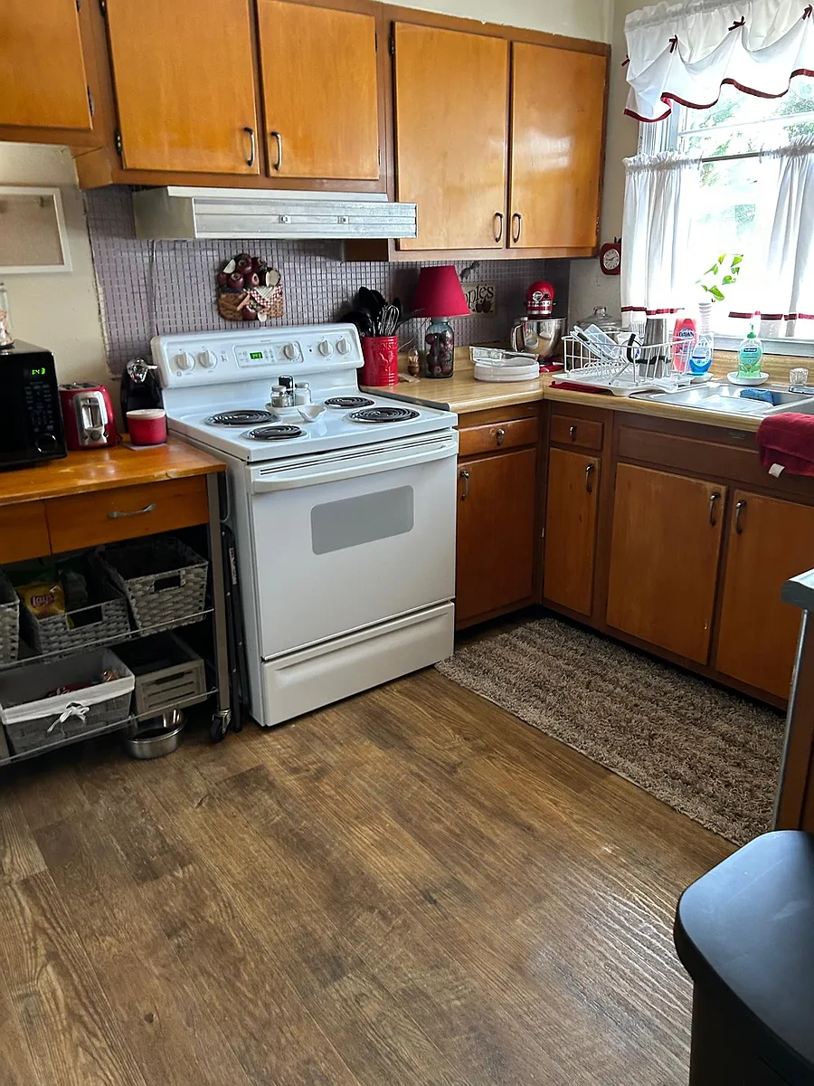 Building Photo - 625 Stalans Dr