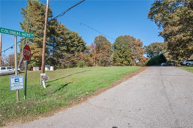 2nd image of 105 Colonial Heights Ln