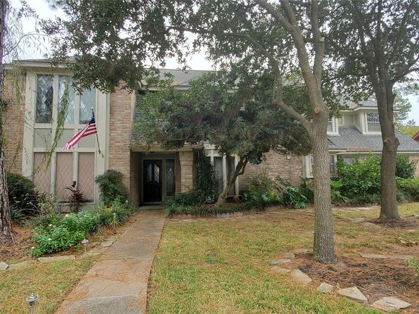 18006 Shadow Valley Dr