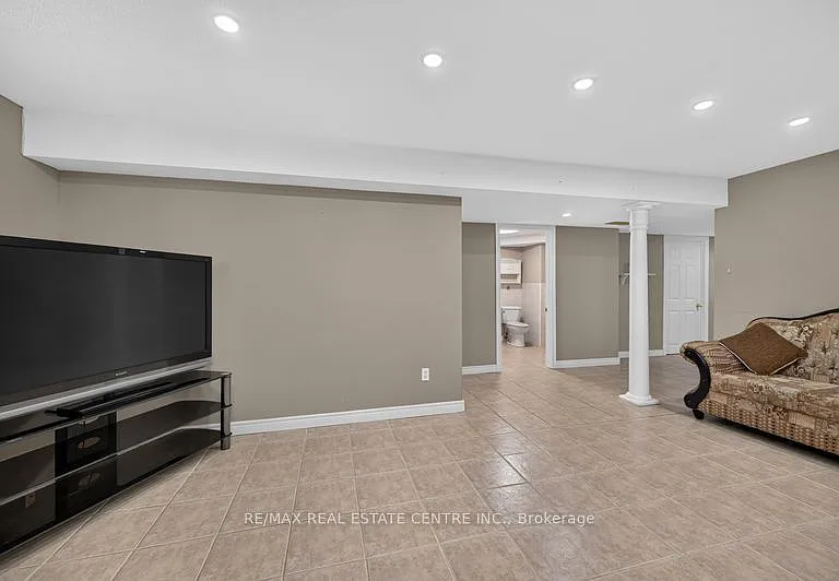 59 Colin Cres #LOWER — Photo 14