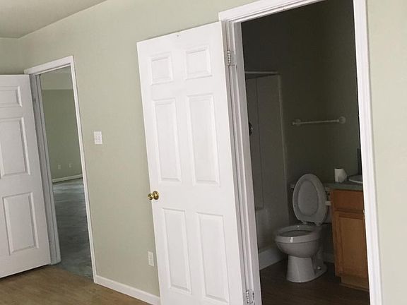 4th image of 2637 Tulane Dr